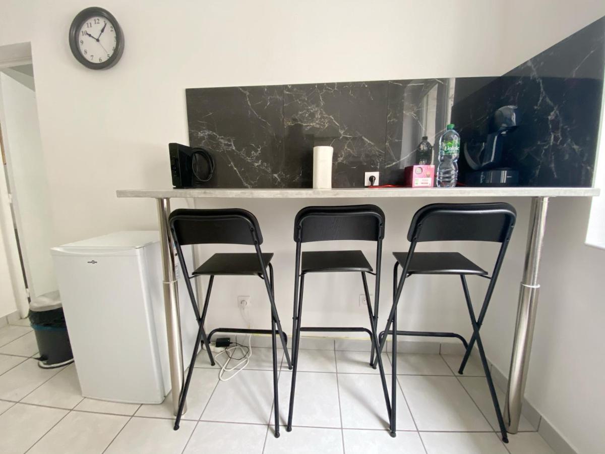 Appartamento 023 Chic & Cosy F1 23M2 Hypercentre Wifi Smart Tv Netflix Saint-Etienne  Esterno foto