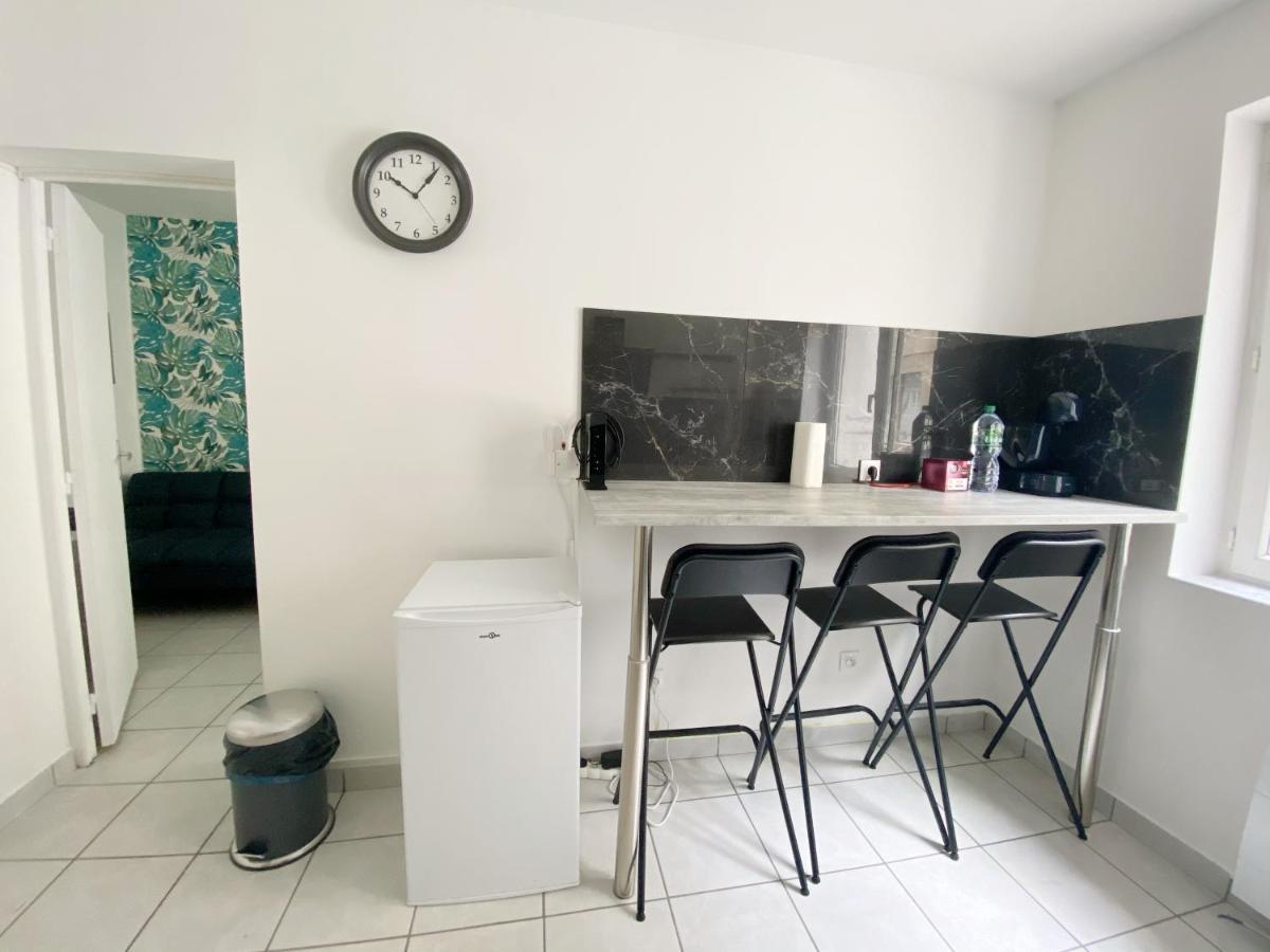 Appartamento 023 Chic & Cosy F1 23M2 Hypercentre Wifi Smart Tv Netflix Saint-Etienne  Esterno foto